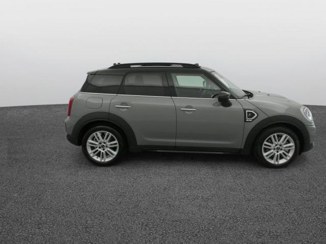 Mini Countryman image 9