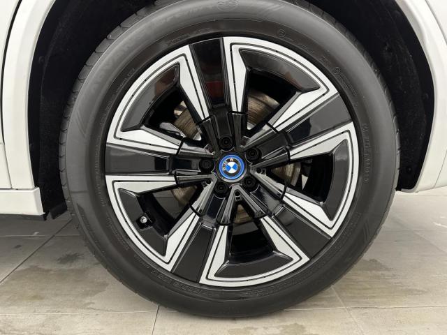 Bmw Ix3 image 9