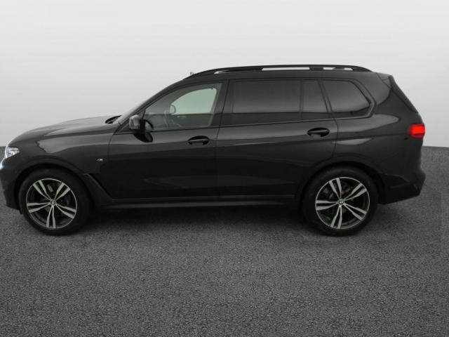 Bmw X7 image 1