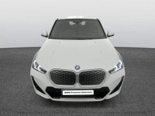 Bmw Ix1 image 3