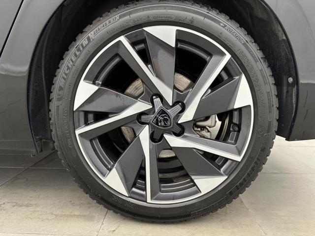 Peugeot 308 image 1