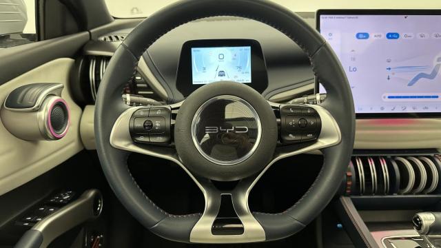 Byd Atto 3 image 2