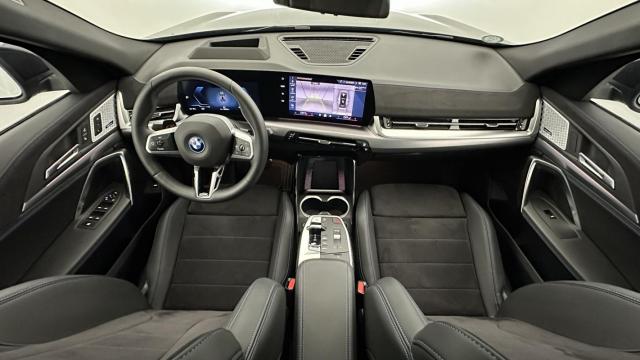 Bmw Ix2 image 7