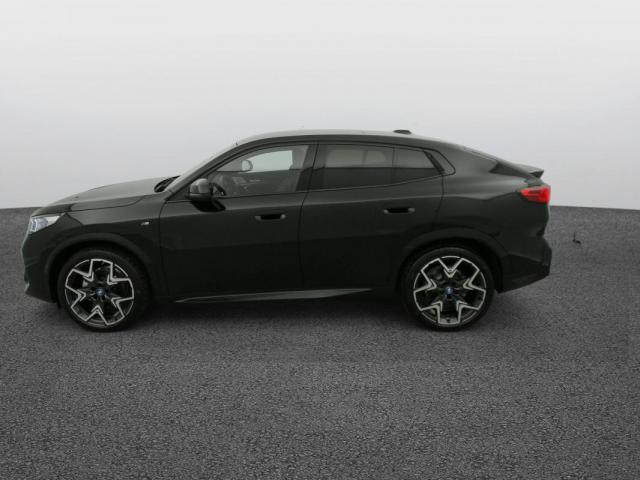 Bmw Ix2 image 1