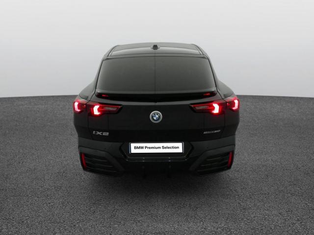 Bmw Ix2 image 9