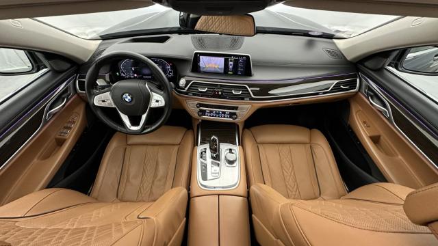 Bmw Série 7 image 8
