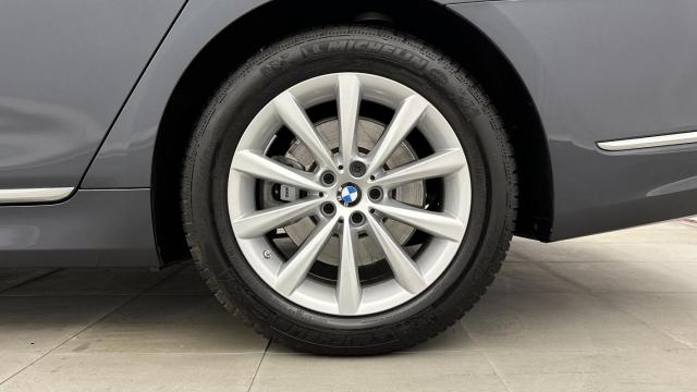 Bmw Série 7 image 9