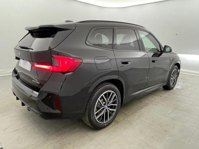Bmw Ix1 image 6
