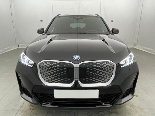 Bmw Ix1 image 9