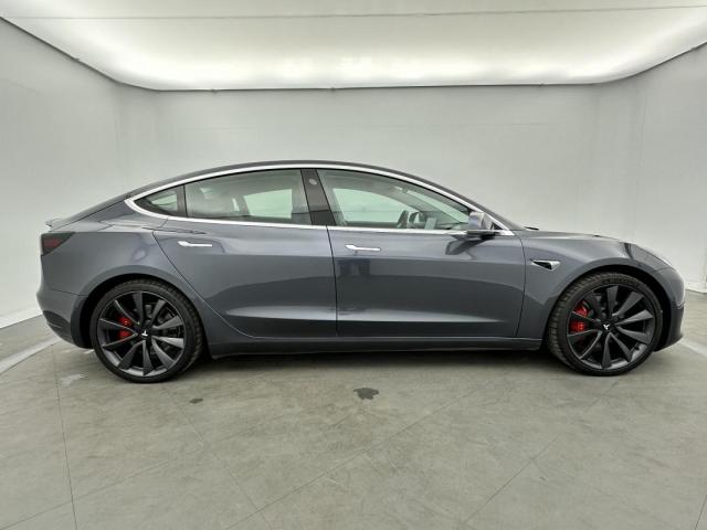 Tesla Model 3 image 8