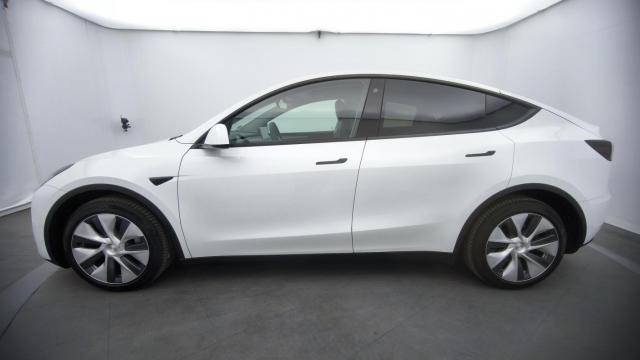 Tesla Model Y image 3