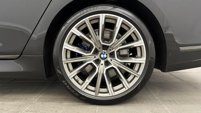 Bmw Série 7 image 3