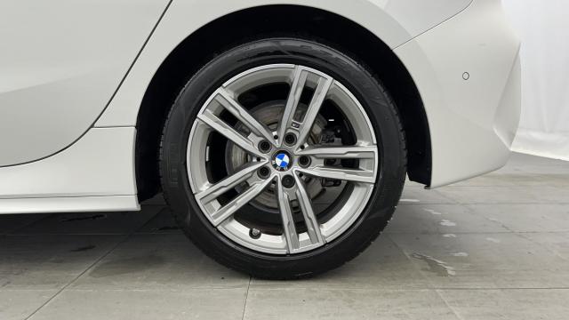 Bmw Série 1 image 3
