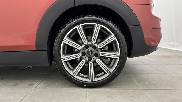 Mini Clubman image 7
