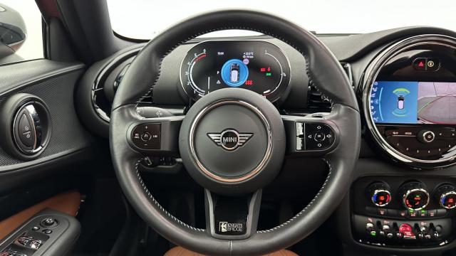 Mini Clubman image 9