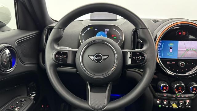 Mini Countryman image 9