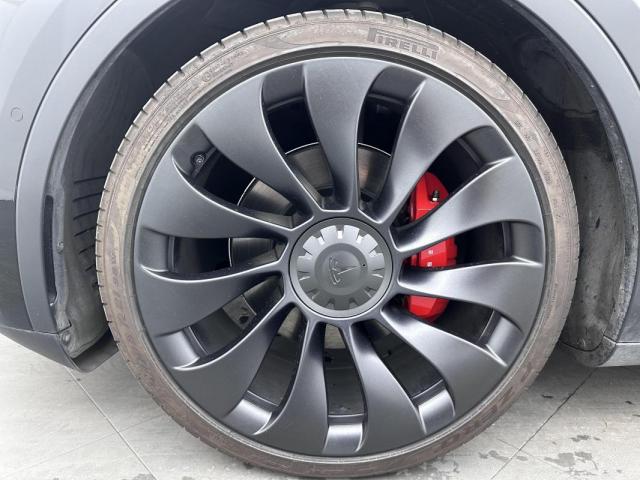 Tesla Model Y image 8