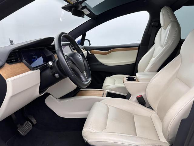 Tesla Model X image 8