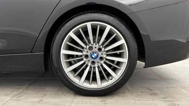 Bmw Série 3 image 9