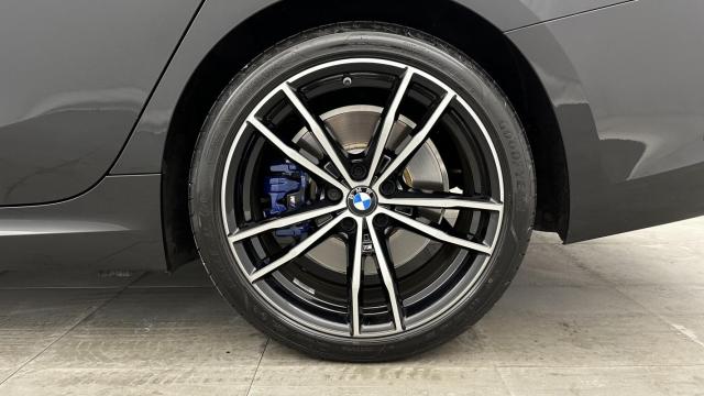 Bmw Série 3 image 2