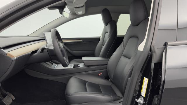Tesla Model Y image 7