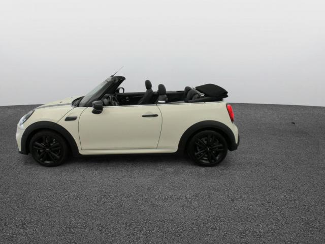 Mini Cabrio image 9