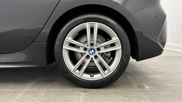 Bmw Série 1 image 4