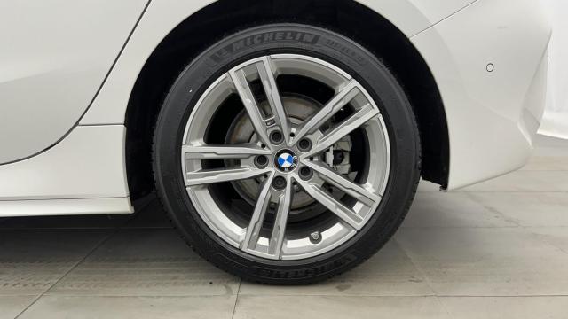Bmw Série 1 image 8
