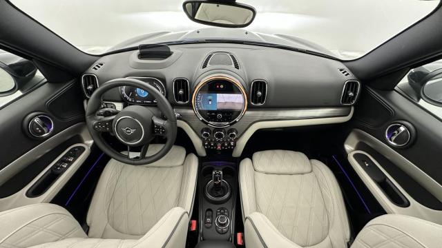 Mini Countryman image 2