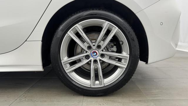 Bmw Série 1 image 5