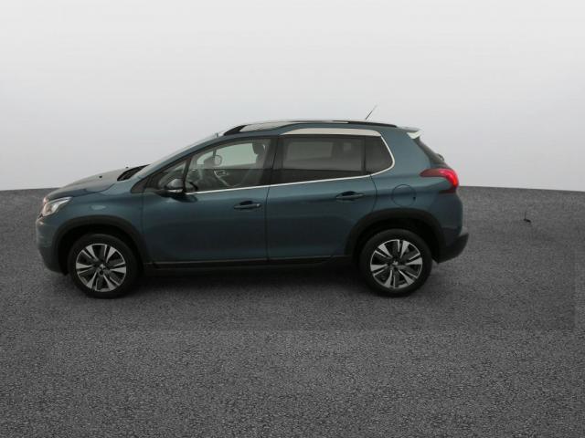 Peugeot 2008 image 2