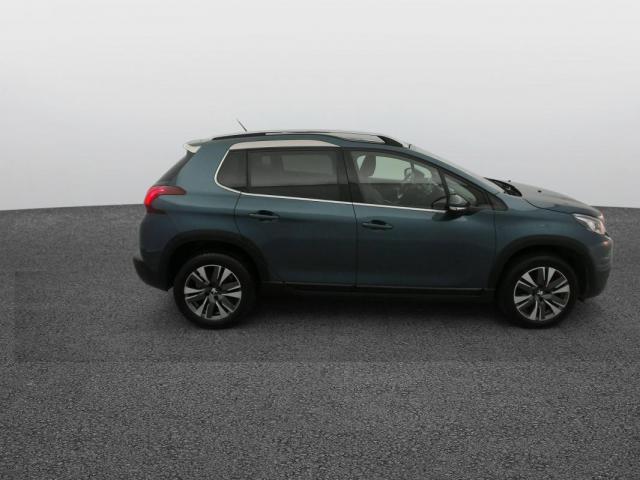 Peugeot 2008 image 9