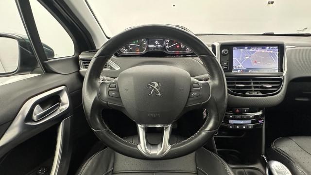 Peugeot 2008 image 3