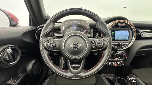 Mini Cabrio image 3