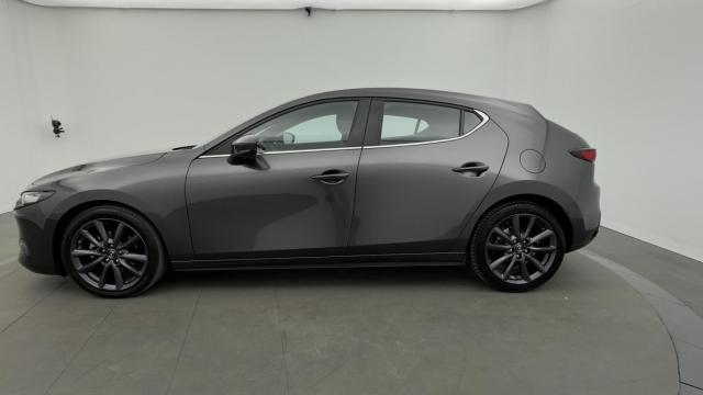 Mazda 3 image 3