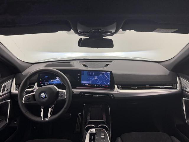 Bmw Ix2 image 6