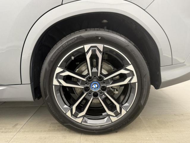 Bmw Ix2 image 1