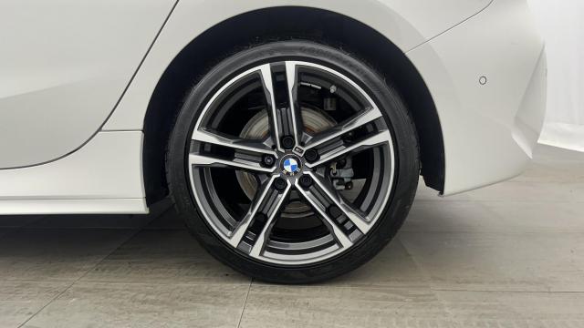 Bmw Série 1 image 2