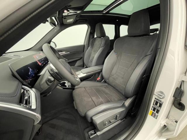 Bmw Ix1 image 1