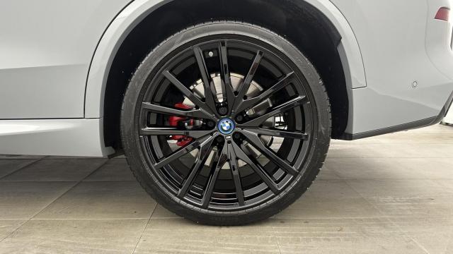 Bmw X5 image 2