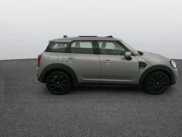 Mini Countryman image 2