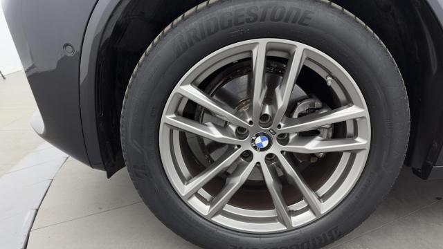 Bmw X4 image 3