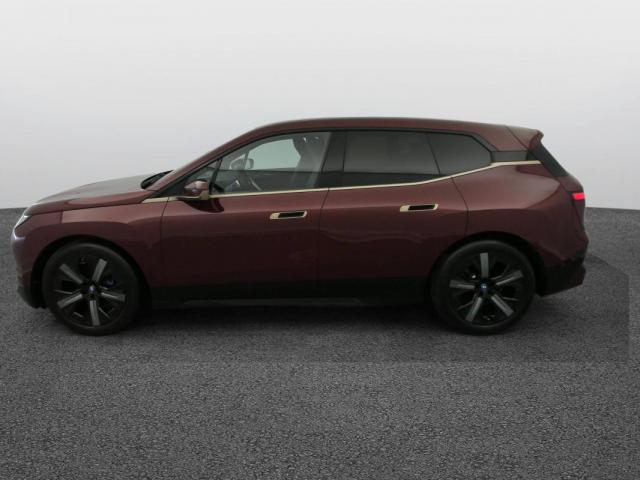Bmw Ix image 6
