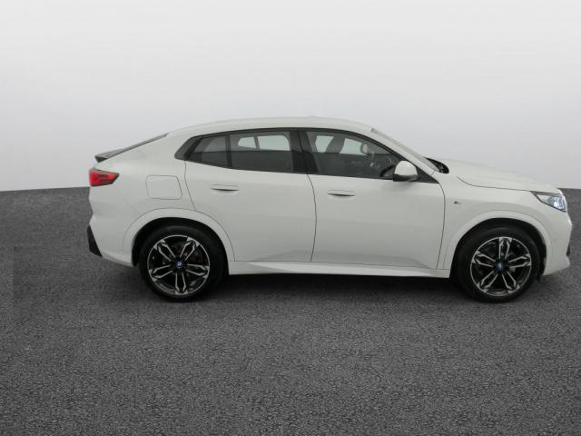 Bmw Ix2 image 3