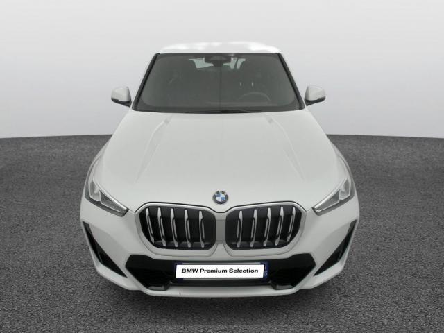 Bmw X1 image 2