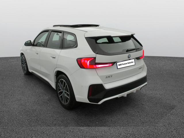 Bmw Ix1 image 3