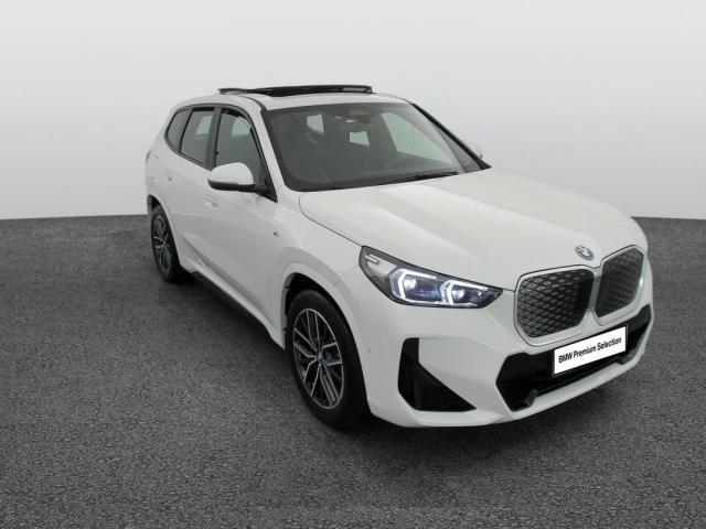 Bmw Ix1 image 5