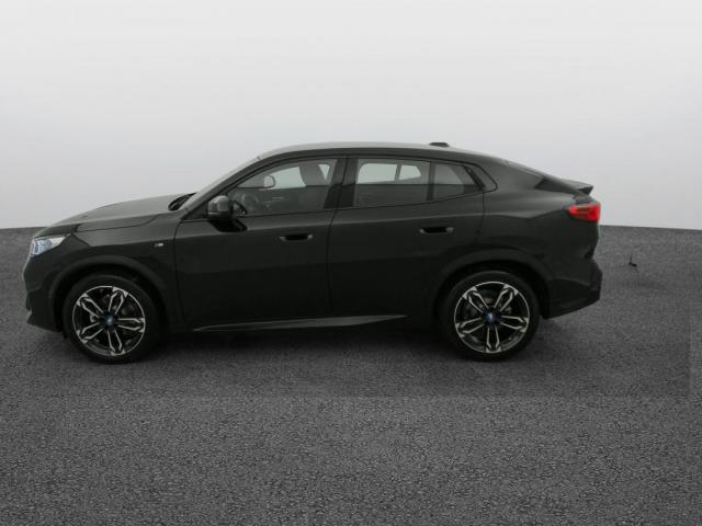 Bmw Ix2 image 3