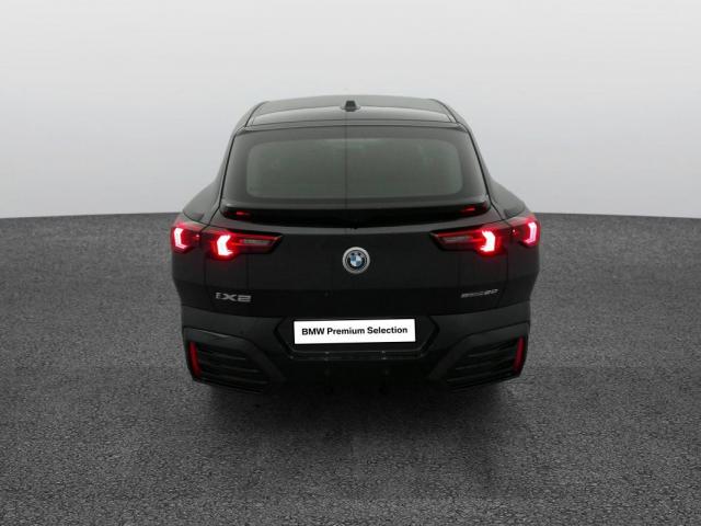 Bmw Ix2 image 8
