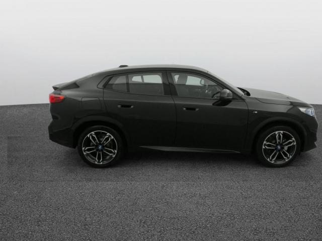 Bmw Ix2 image 1
